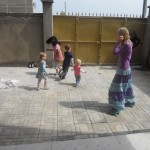 kids playing at lunch